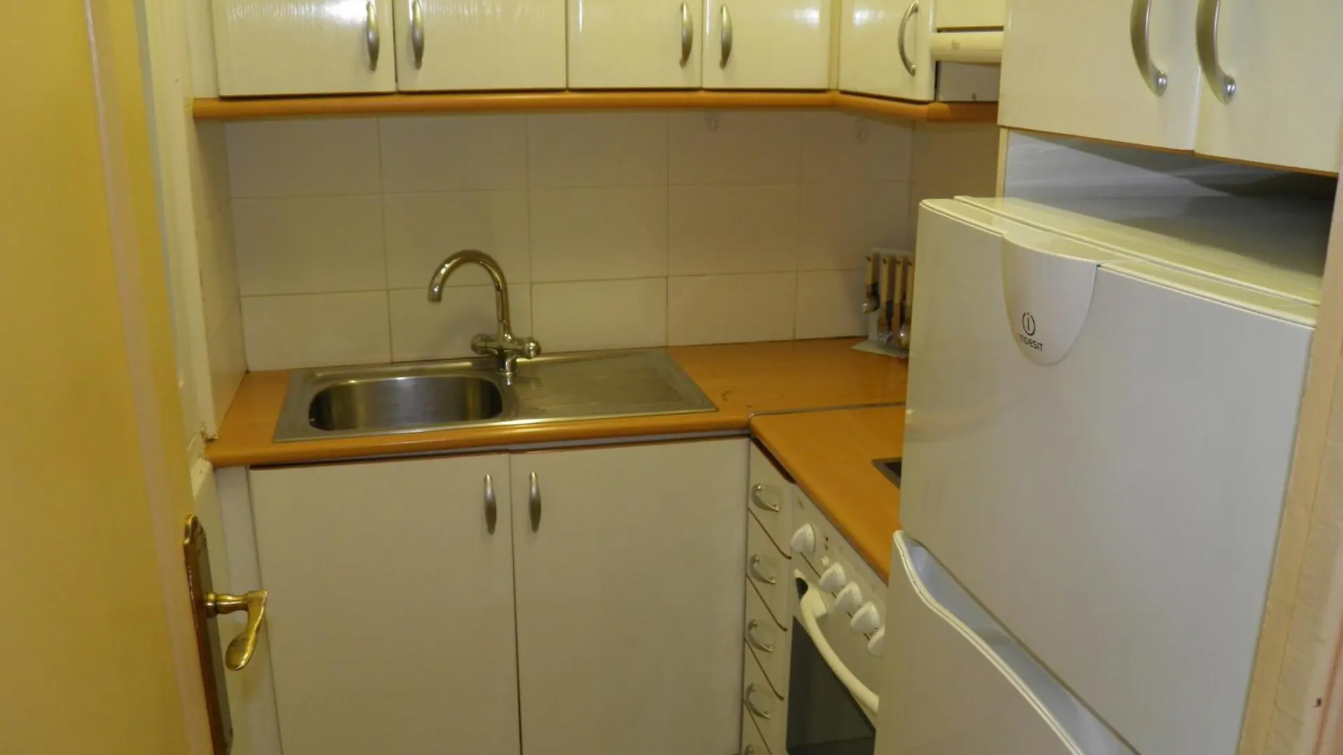 Apartaments Sant Jordi Girona 97 Barcelona 0*,
