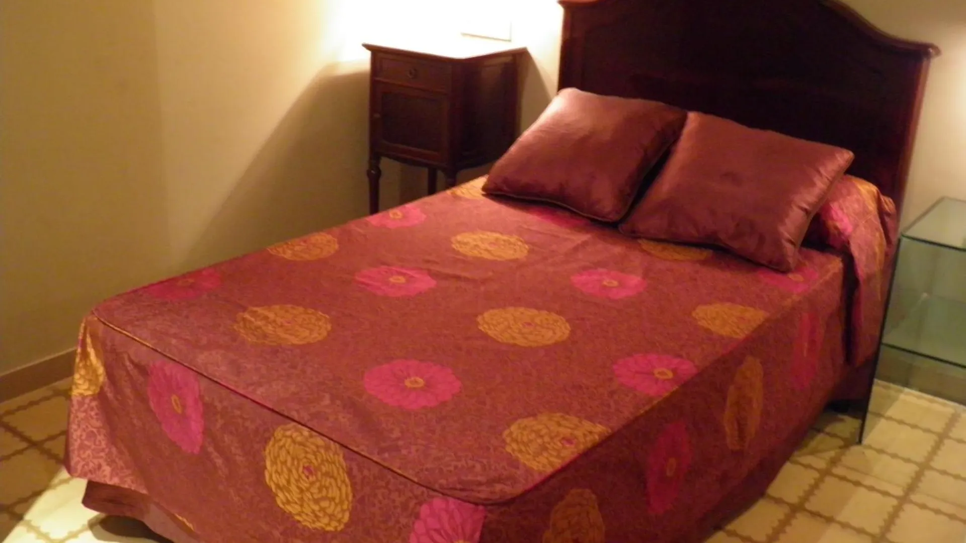 דירה ברצלונה Apartaments Sant Jordi Girona 97