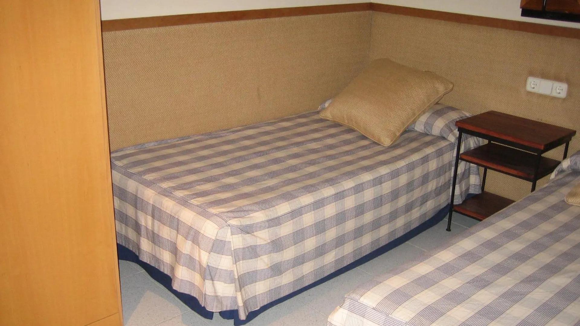 Apartment Apartaments Sant Jordi Girona 97 Barcelona